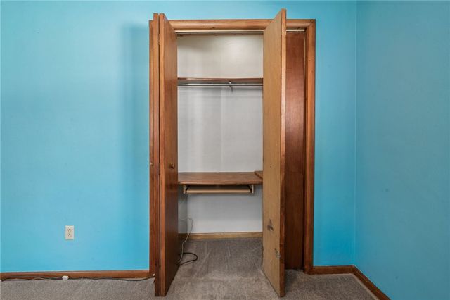 942 Shadycrest Rd, Beechview, PA 15216