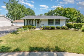 2308 Maple Lane, Rolling Meadows, IL 60008