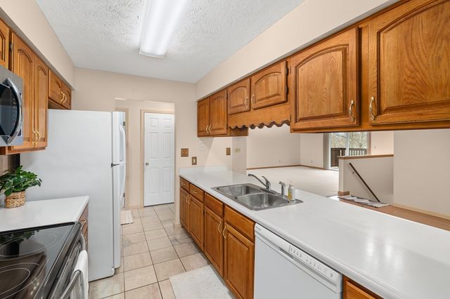 872 Red Oak Trail, Mansfield, OH 44904