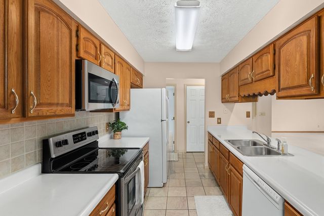 872 Red Oak Trail, Mansfield, OH 44904