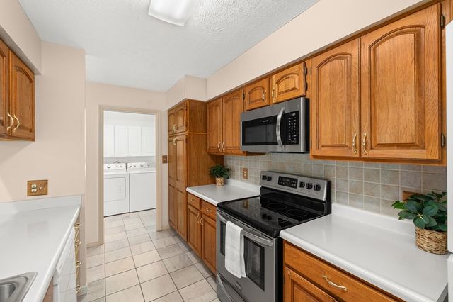 872 Red Oak Trail, Mansfield, OH 44904