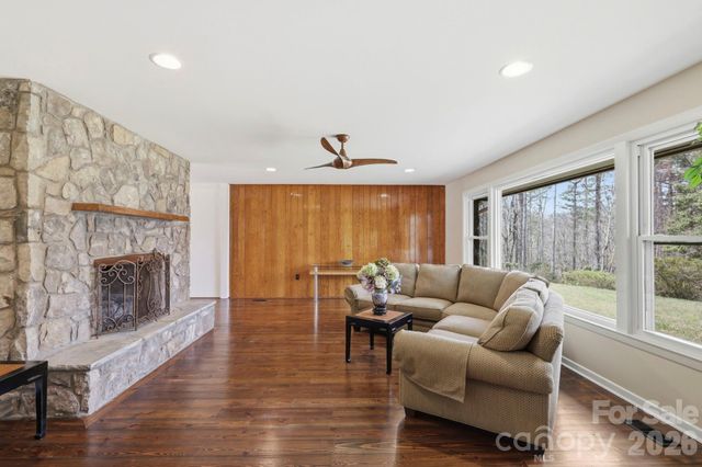 100 Ashton Lane, Brevard, NC 28712