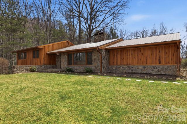 100 Ashton Lane, Brevard, NC 28712
