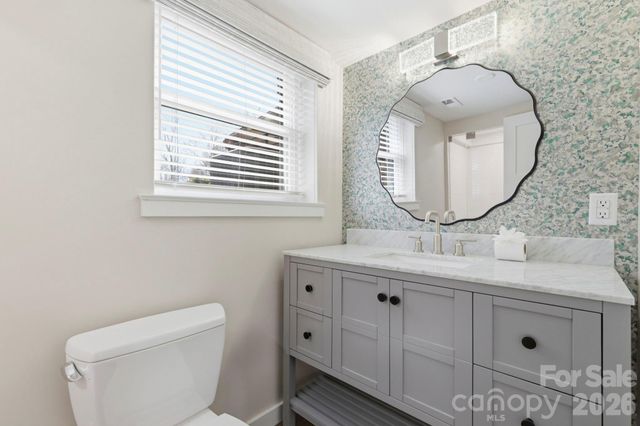 100 Ashton Lane, Brevard, NC 28712