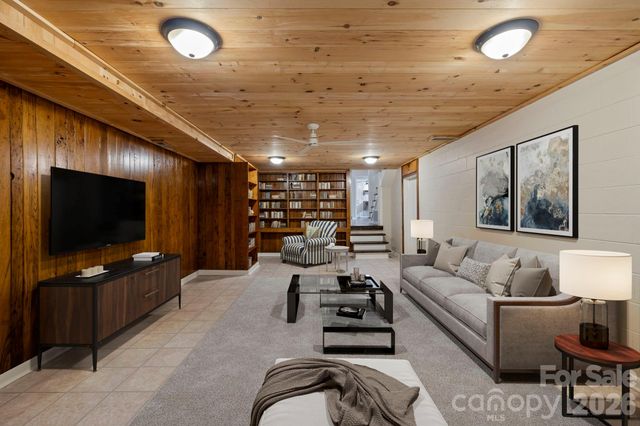 100 Ashton Lane, Brevard, NC 28712