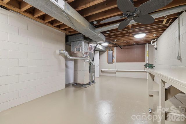 100 Ashton Lane, Brevard, NC 28712
