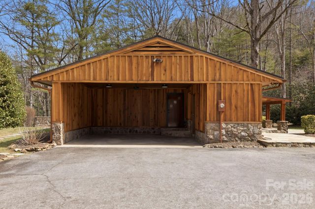 100 Ashton Lane, Brevard, NC 28712