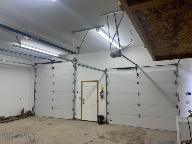 325 S Railroad Avenue, Dillon, MT 59725