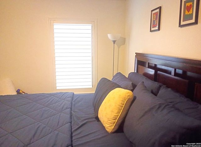 716 Broadleaf, Schertz, TX 78154