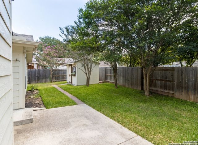716 Broadleaf, Schertz, TX 78154