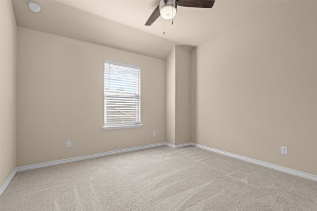 1305 Realoaks Drive, Fort Worth, TX 76131