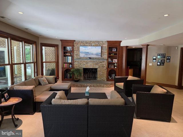 7205 S FLINT HILL RD S, Owings, MD 20736