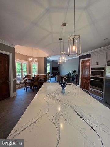 7205 S FLINT HILL RD S, Owings, MD 20736