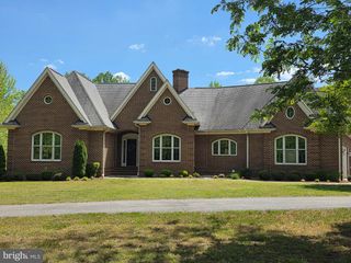 7205 S FLINT HILL RD S, Owings, MD 20736