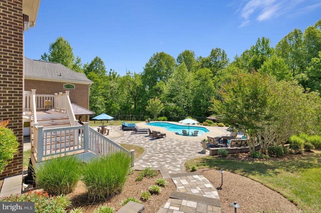 Image 103 of property listing at 7205 S FLINT HILL RD S, Owings, MD 20736