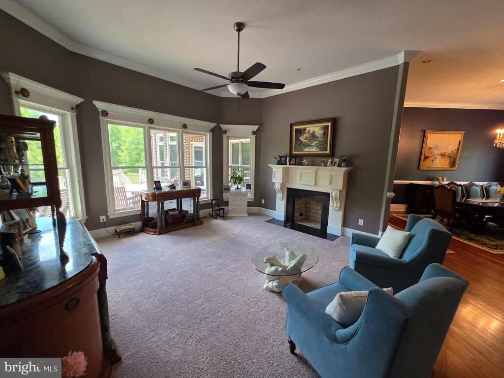 Image 17 of property listing at 7205 S FLINT HILL RD S, Owings, MD 20736