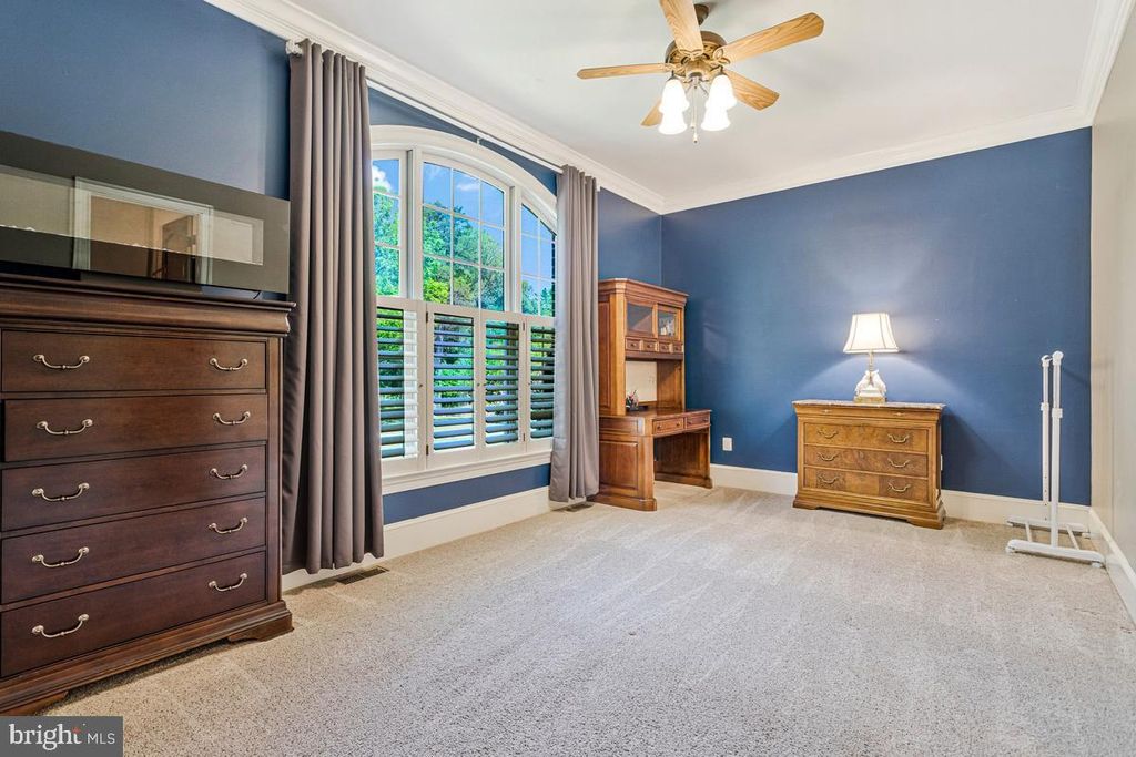 Image 49 of property listing at 7205 S FLINT HILL RD S, Owings, MD 20736