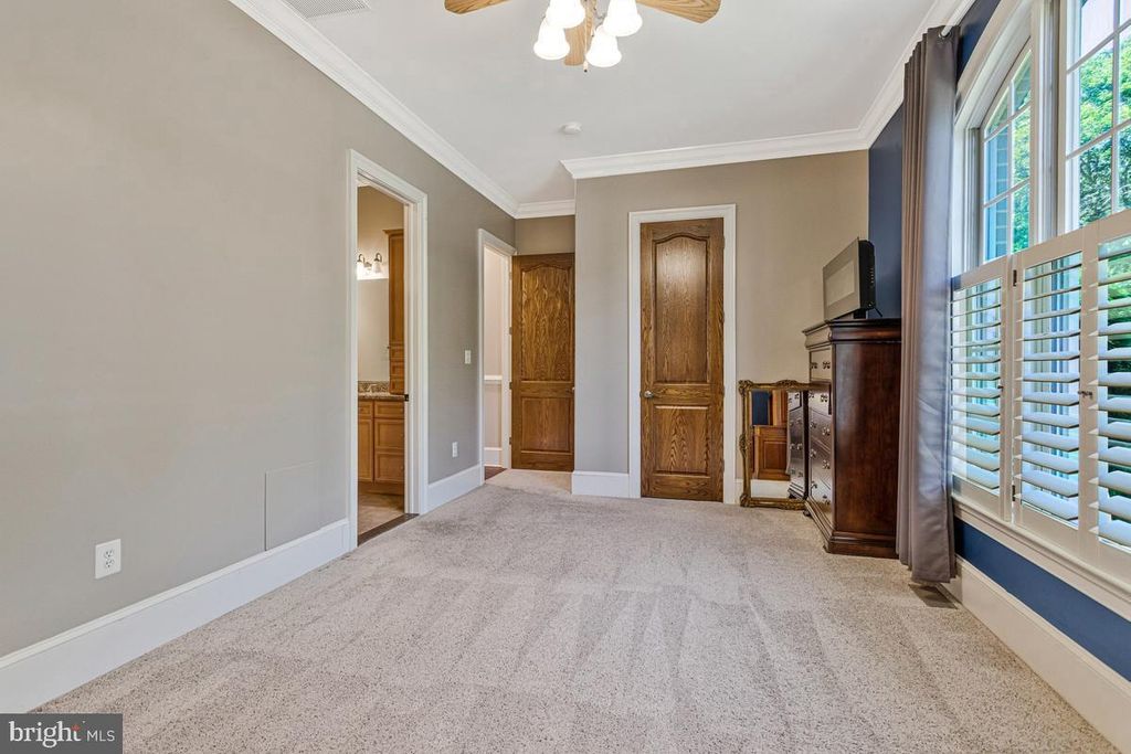 Image 50 of property listing at 7205 S FLINT HILL RD S, Owings, MD 20736