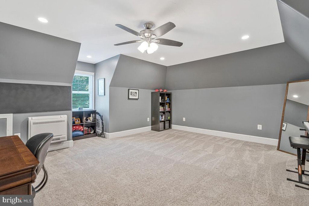Image 72 of property listing at 7205 S FLINT HILL RD S, Owings, MD 20736