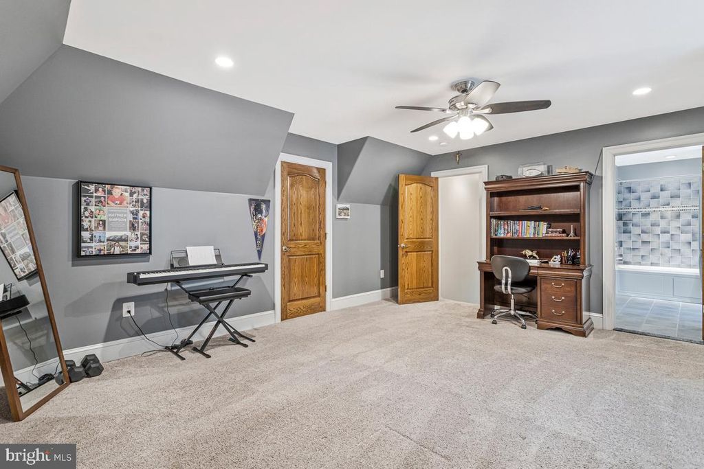Image 73 of property listing at 7205 S FLINT HILL RD S, Owings, MD 20736