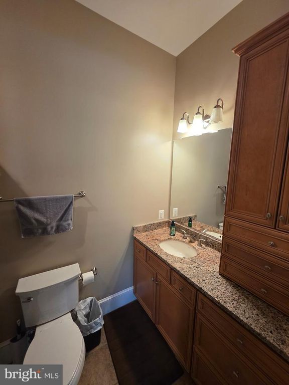 Image 9 of property listing at 7205 S FLINT HILL RD S, Owings, MD 20736