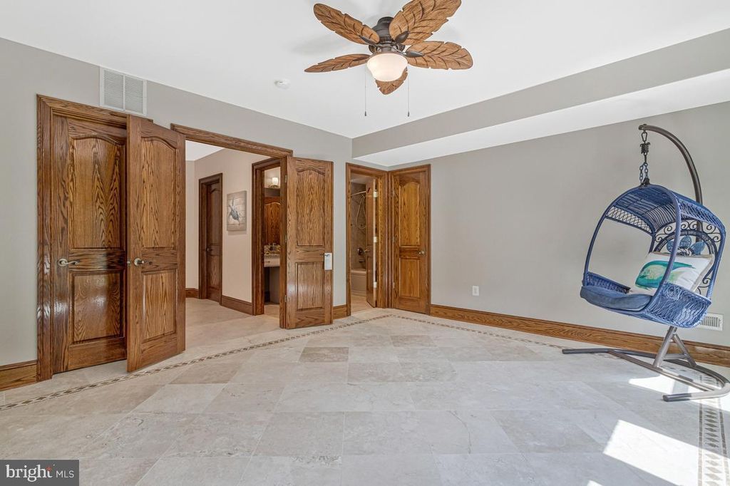 Image 92 of property listing at 7205 S FLINT HILL RD S, Owings, MD 20736