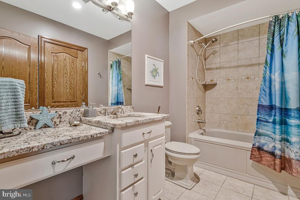 Image 93 of property listing at 7205 S FLINT HILL RD S, Owings, MD 20736