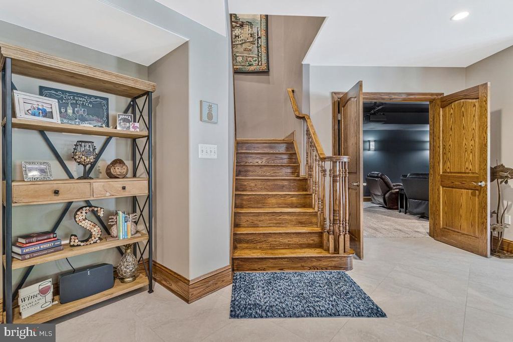 Image 94 of property listing at 7205 S FLINT HILL RD S, Owings, MD 20736
