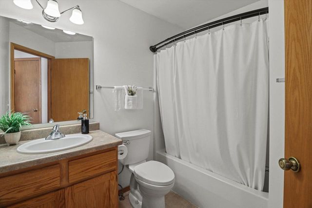 6915 Dominion Drive, Madison, WI 53718