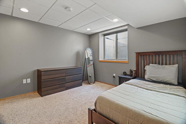 6915 Dominion Drive, Madison, WI 53718