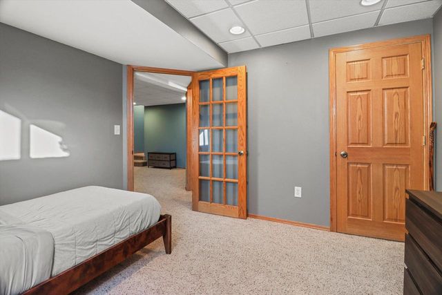 6915 Dominion Drive, Madison, WI 53718