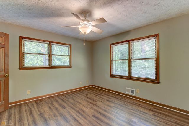 130 Aspen Way Way, Fayetteville, GA 30214