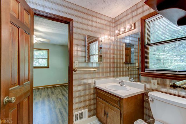 130 Aspen Way Way, Fayetteville, GA 30214