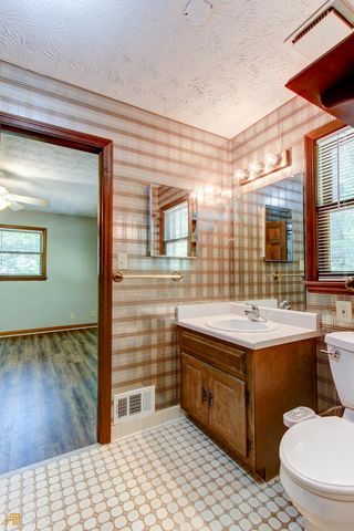 130 Aspen Way Way, Fayetteville, GA 30214