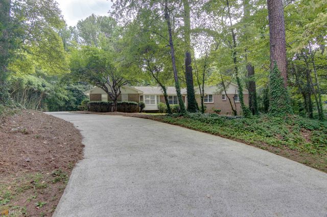 130 Aspen Way Way, Fayetteville, GA 30214