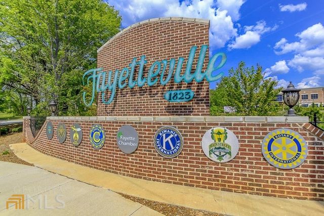 130 Aspen Way Way, Fayetteville, GA 30214