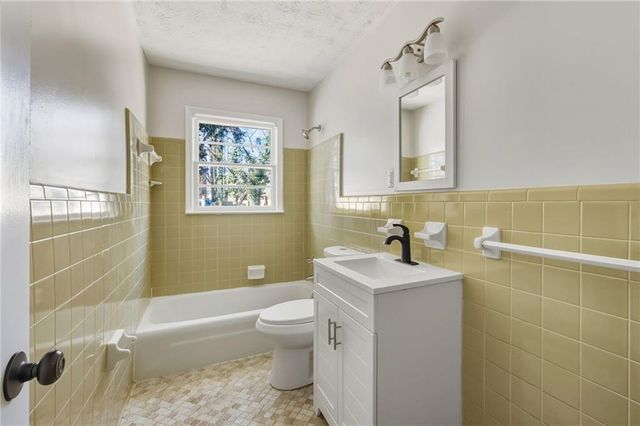 4220 Kent Drive, Powder Springs, GA 30127