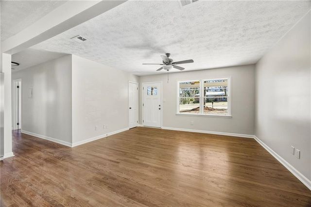 4220 Kent Drive, Powder Springs, GA 30127