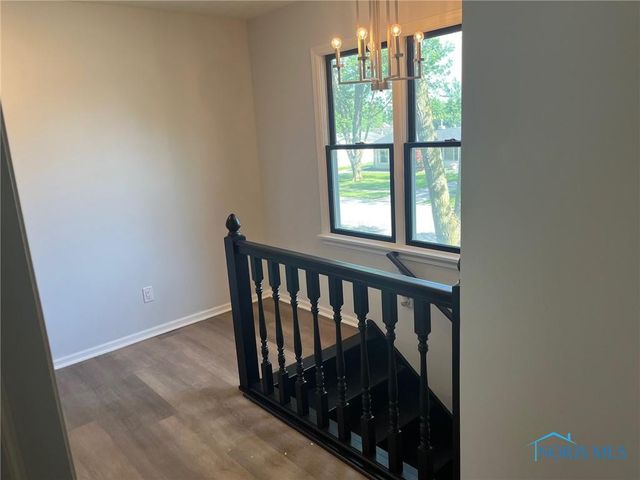 611 Greenfield Drive, Maumee, OH 43537