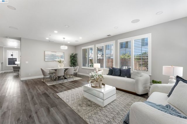 37160 Aleppo Dr, Newark, CA 94560