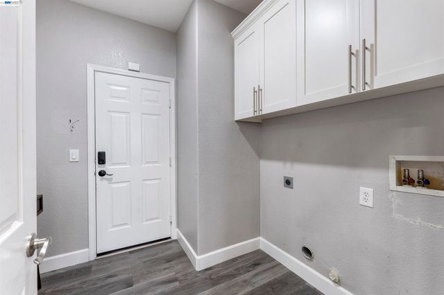 37160 Aleppo Dr, Newark, CA 94560