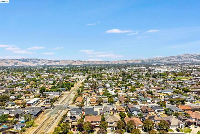 37160 Aleppo Dr, Newark, CA 94560