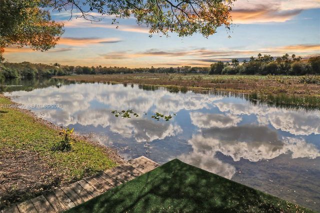 13212 NW 8th St, Pembroke Pines, FL 33028