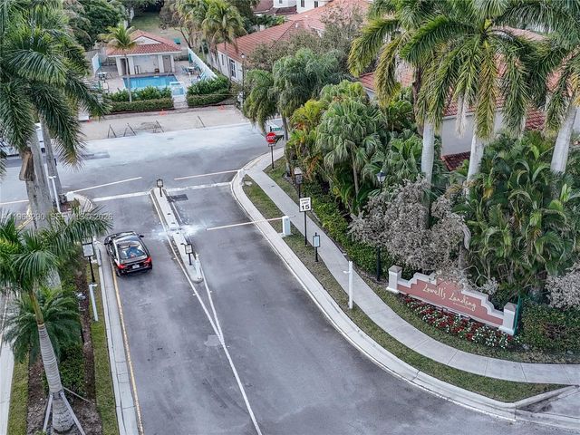 13212 NW 8th St, Pembroke Pines, FL 33028