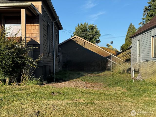 2505 Harrison Avenue, Everett, WA 98201