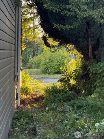 2505 Harrison Avenue, Everett, WA 98201