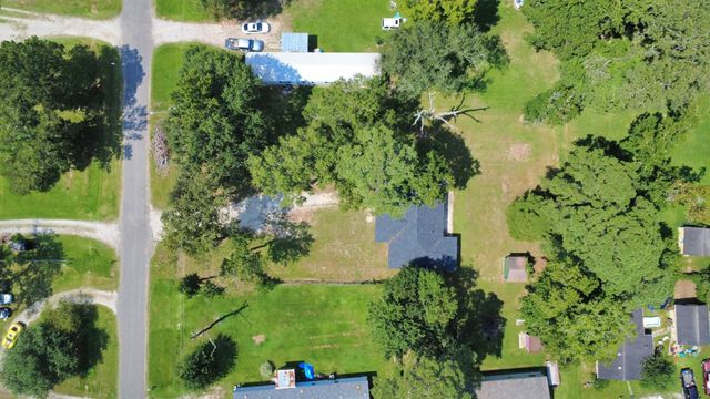 13406 Shady Lane, Old River-winfree, TX 77535