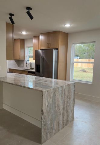 13406 Shady Lane, Old River-winfree, TX 77535