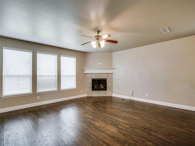 5608 Broad Bay Lane, Fort Worth, TX 76179