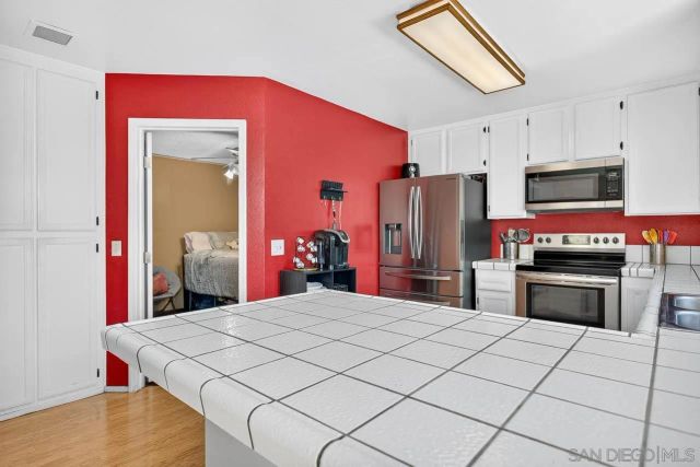 3292 Via Tonga, San Diego, CA 92154
